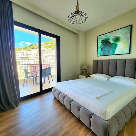 Flori Apartments ساراندا المظهر الخارجي الصورة
