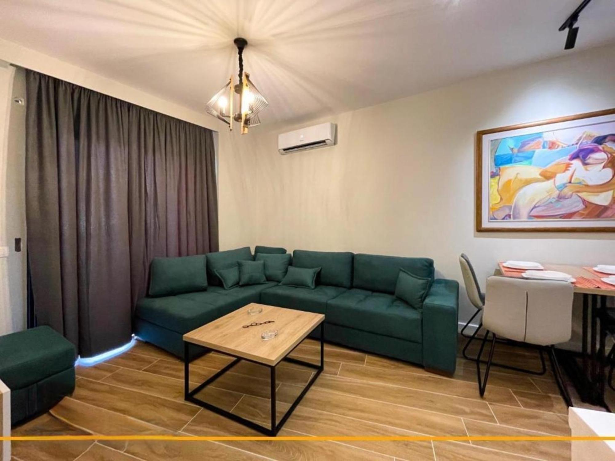 Flori Apartments ساراندا المظهر الخارجي الصورة
