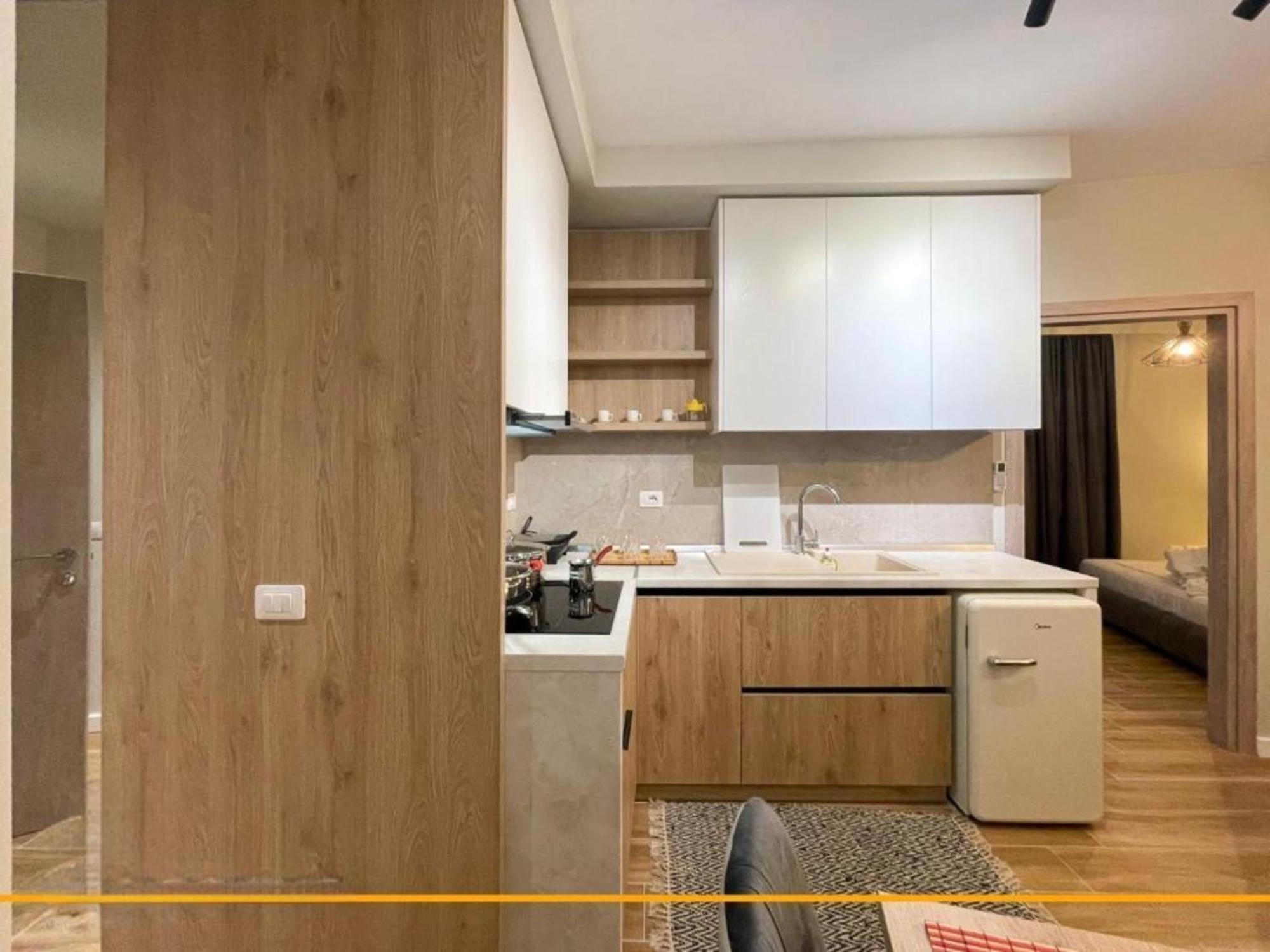Flori Apartments ساراندا المظهر الخارجي الصورة