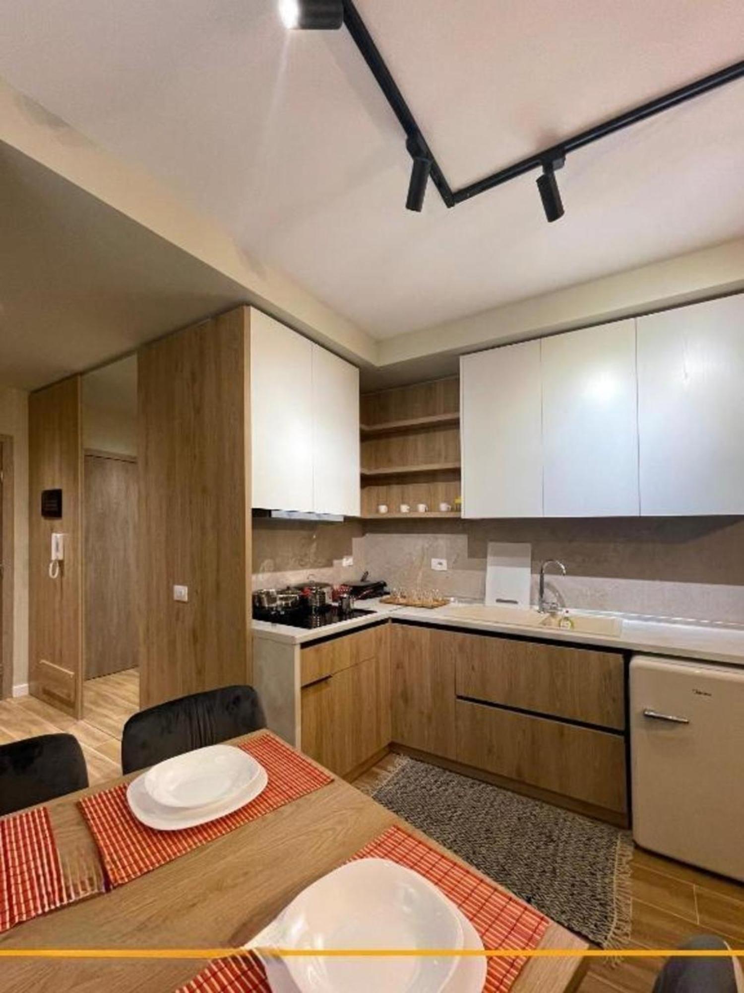 Flori Apartments ساراندا المظهر الخارجي الصورة