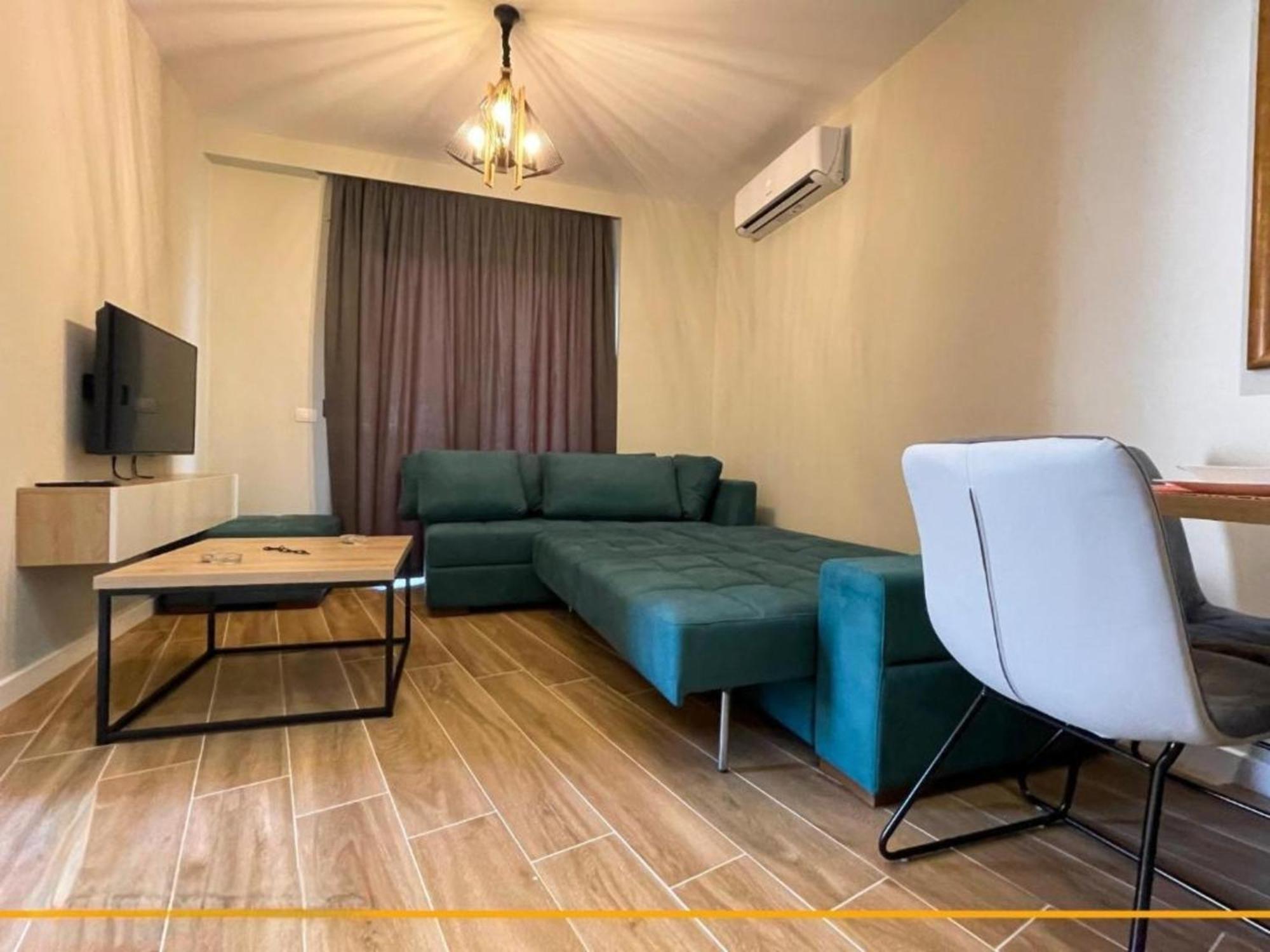 Flori Apartments ساراندا المظهر الخارجي الصورة