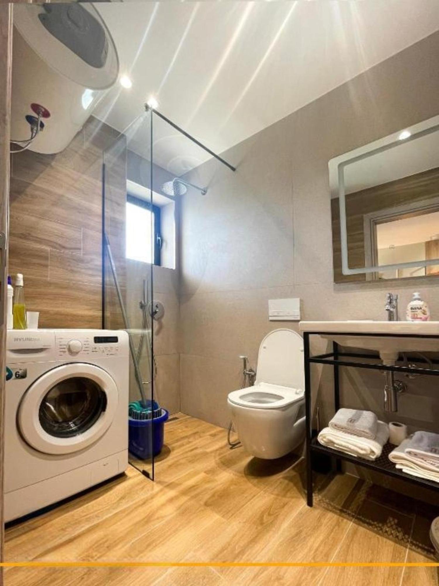 Flori Apartments ساراندا المظهر الخارجي الصورة