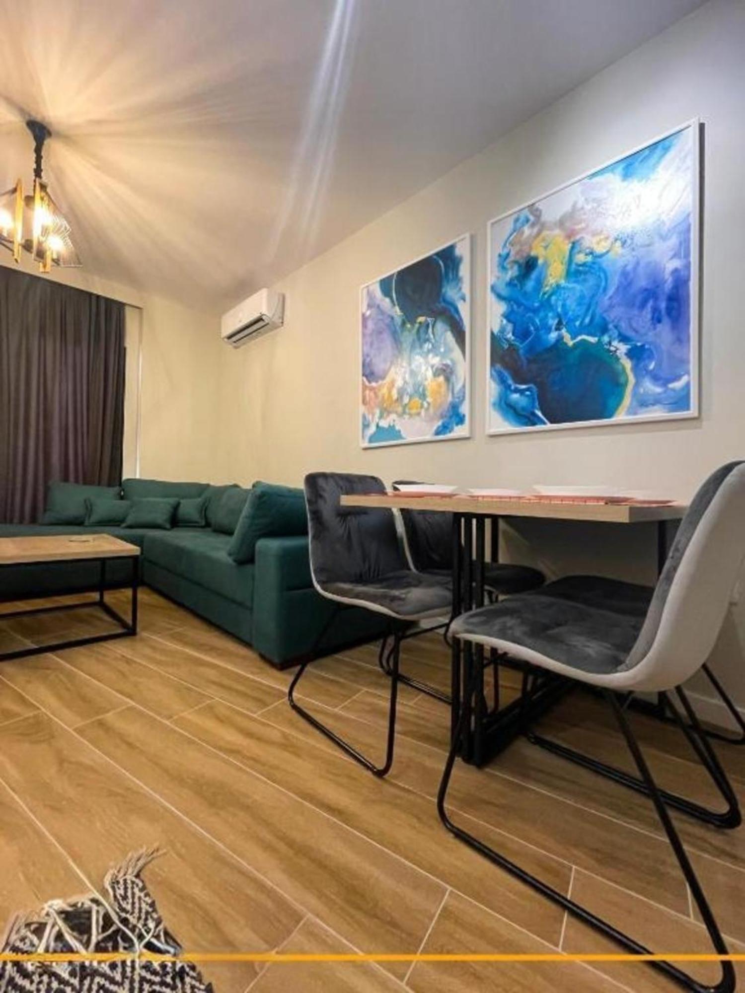 Flori Apartments ساراندا المظهر الخارجي الصورة