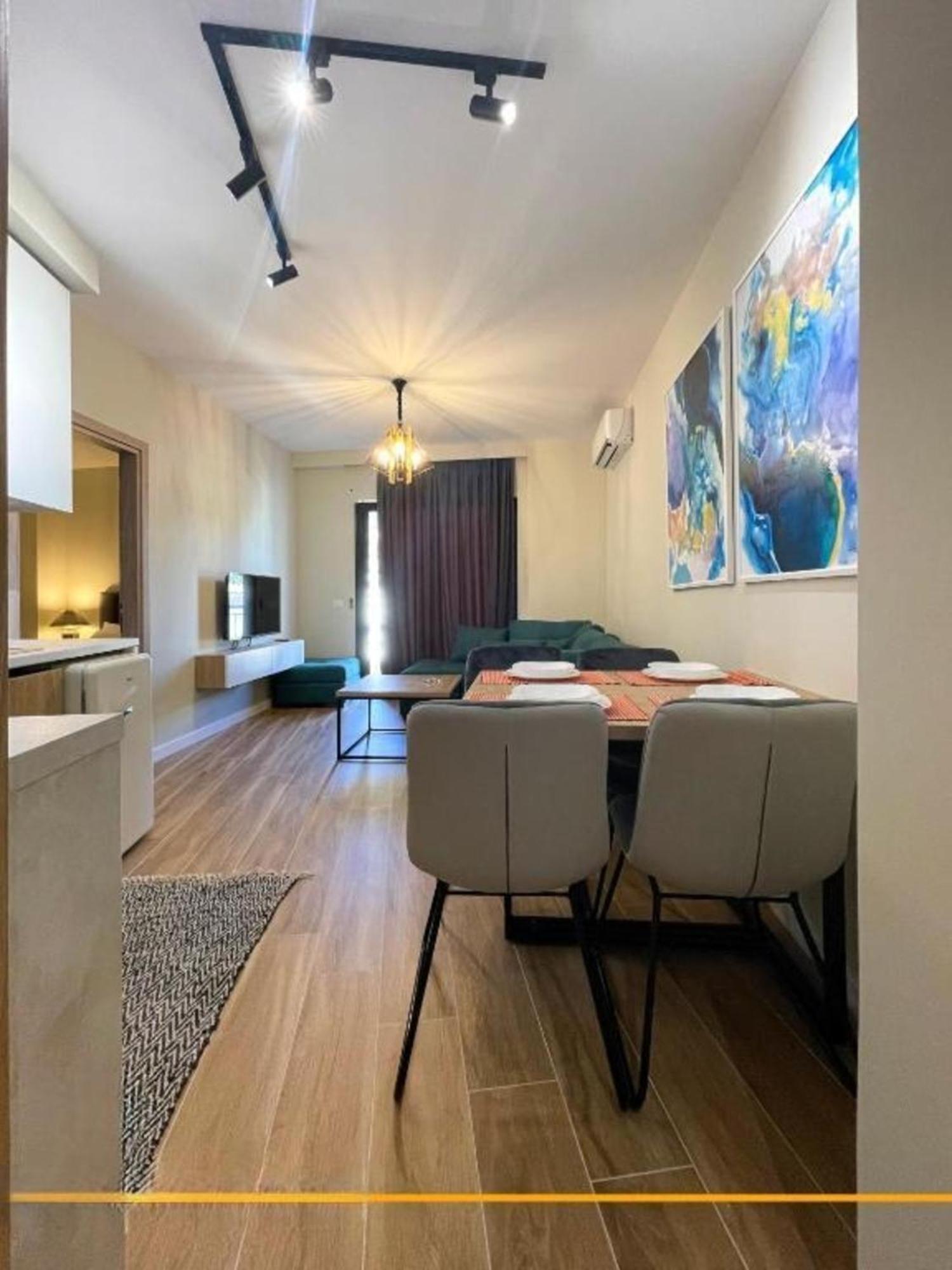 Flori Apartments ساراندا المظهر الخارجي الصورة