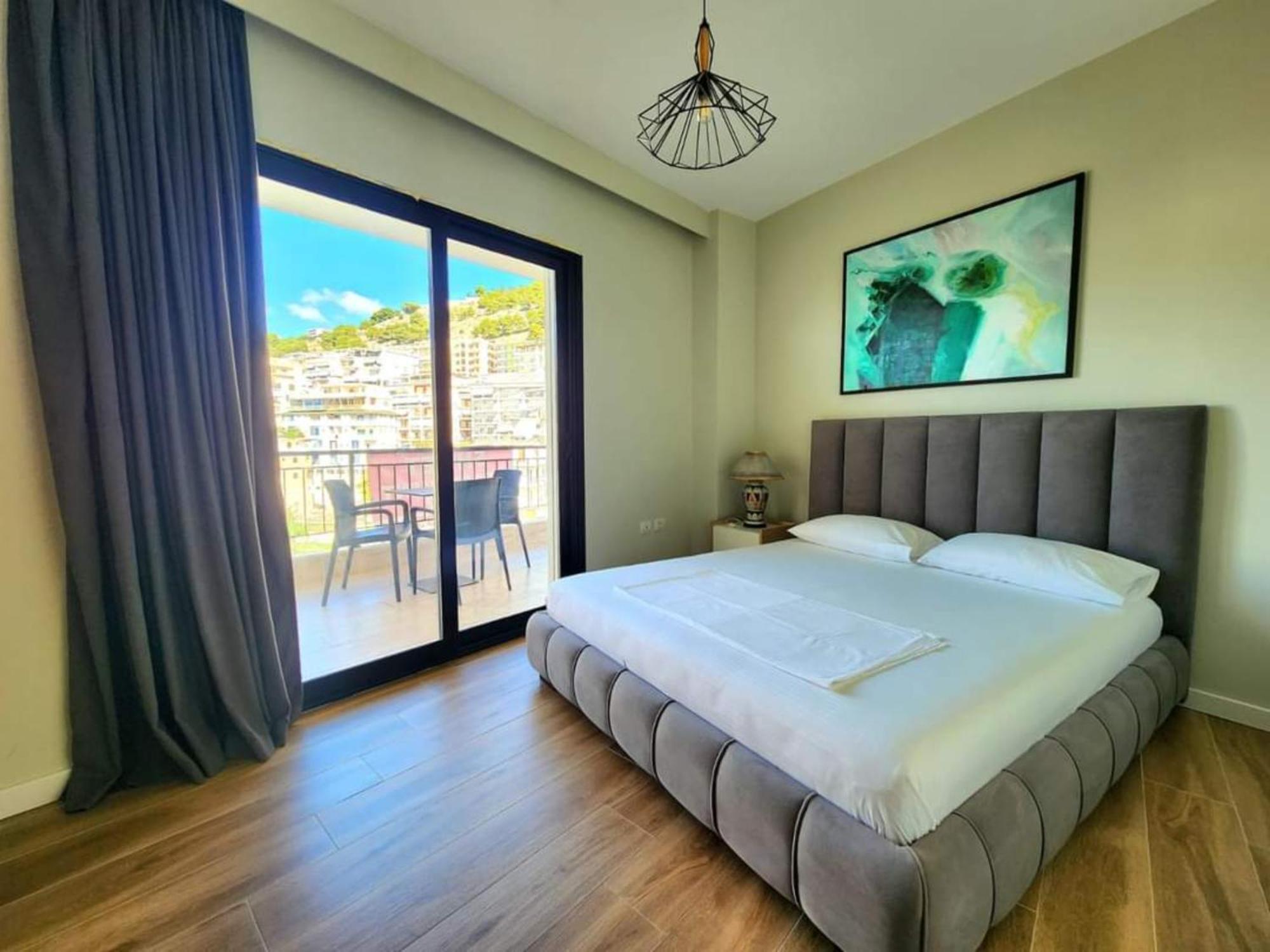 Flori Apartments ساراندا المظهر الخارجي الصورة